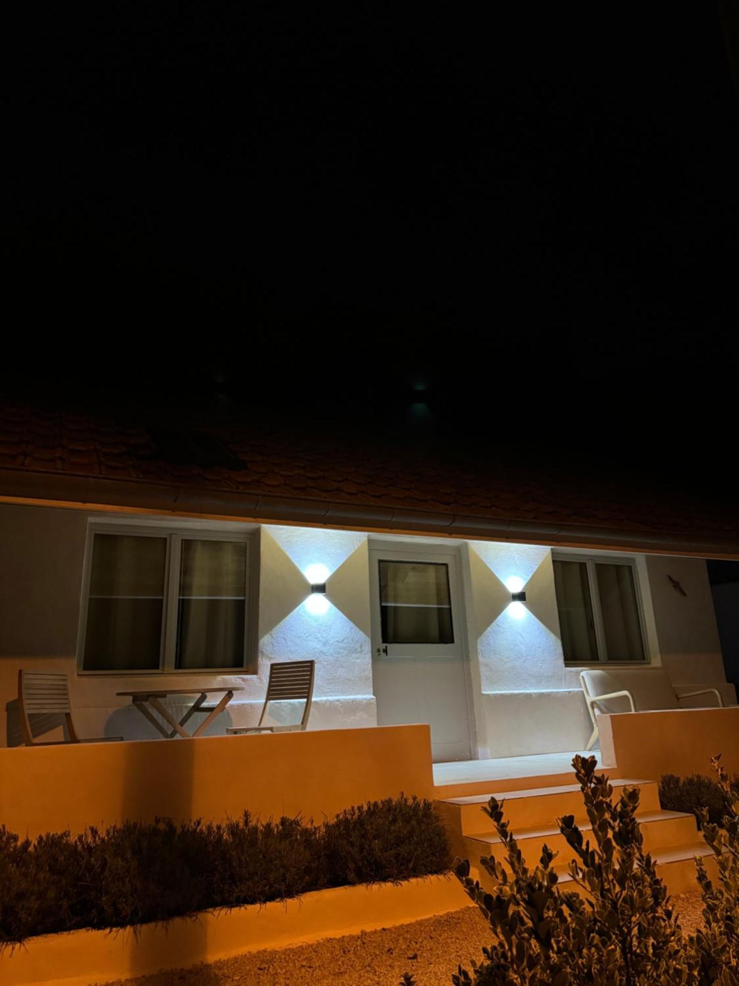 Maison Au Bord De L'Eau Les Roches Rochefort-sur-Nenon Esterno foto