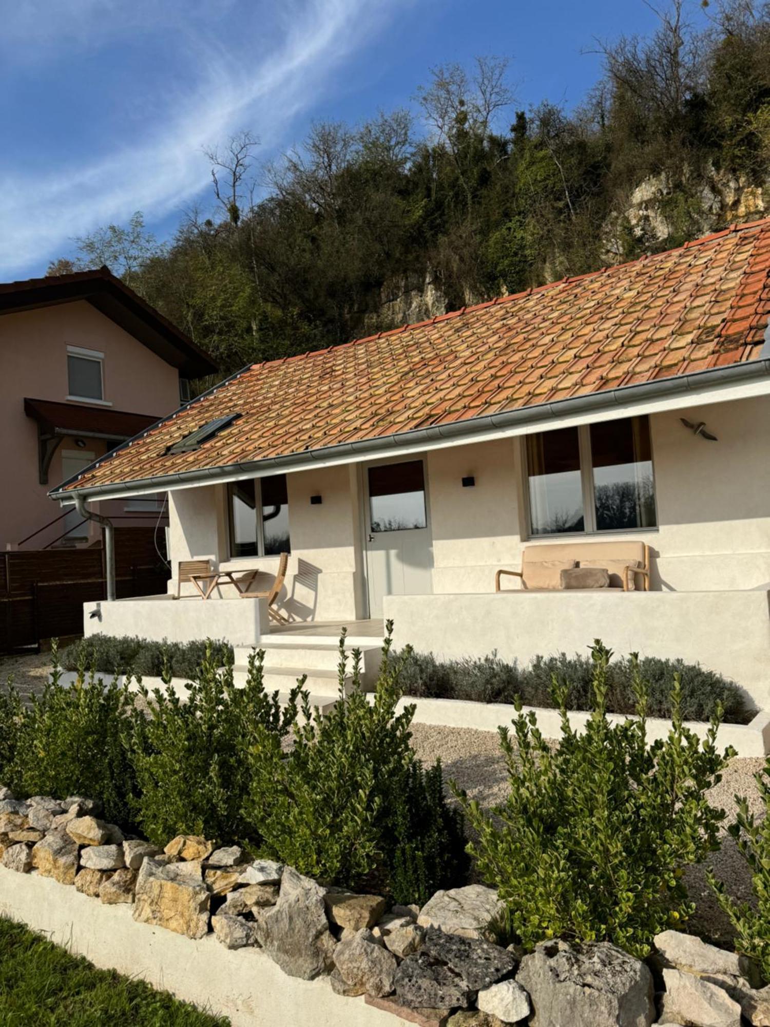 Maison Au Bord De L'Eau Les Roches Rochefort-sur-Nenon Esterno foto