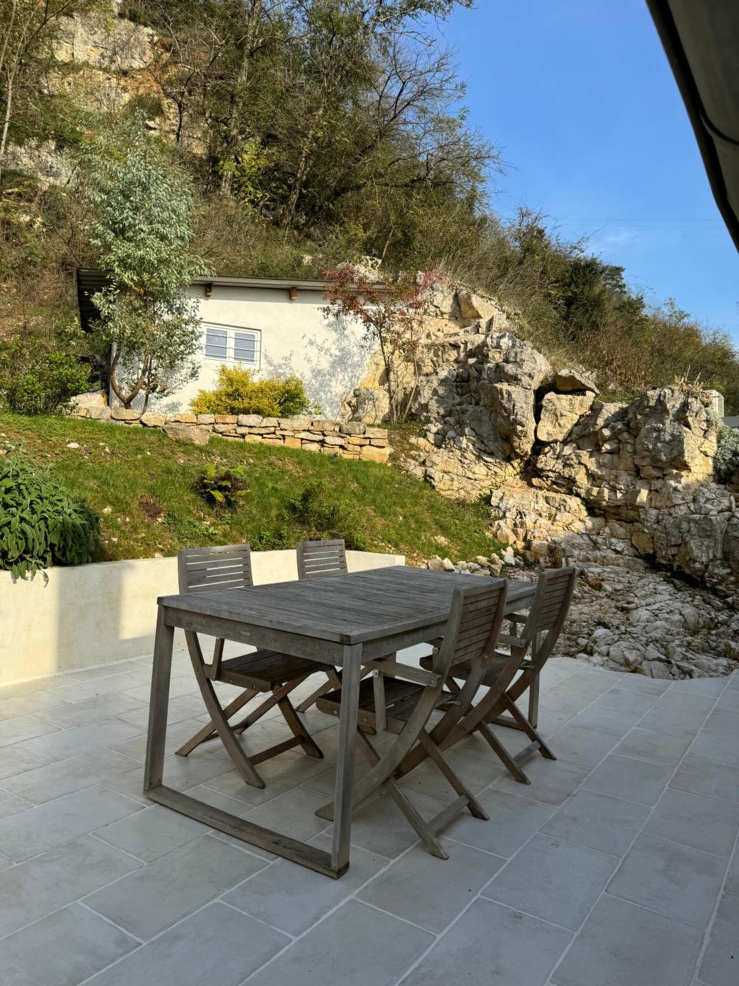 Maison Au Bord De L'Eau Les Roches Rochefort-sur-Nenon Esterno foto