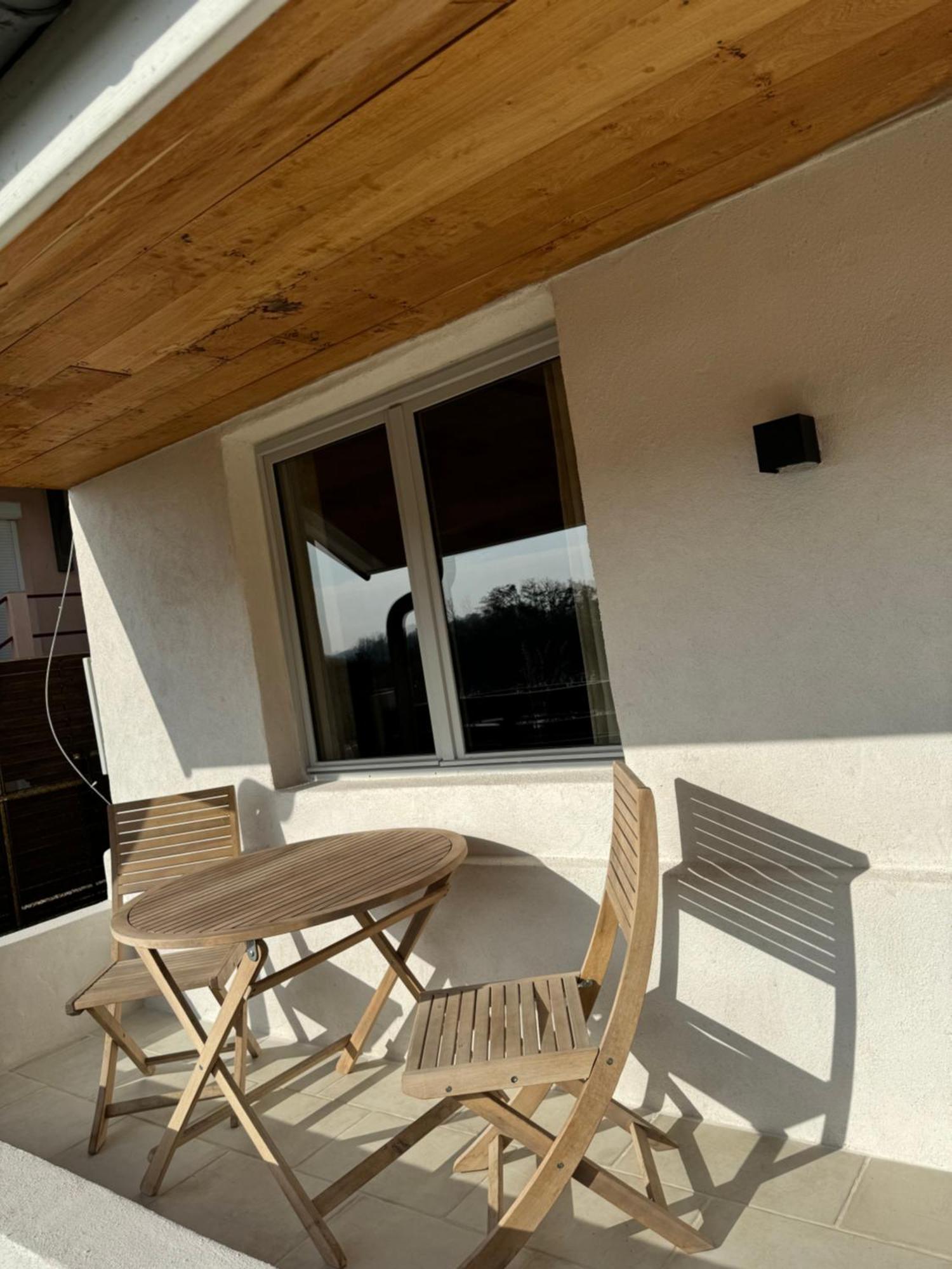 Maison Au Bord De L'Eau Les Roches Rochefort-sur-Nenon Esterno foto